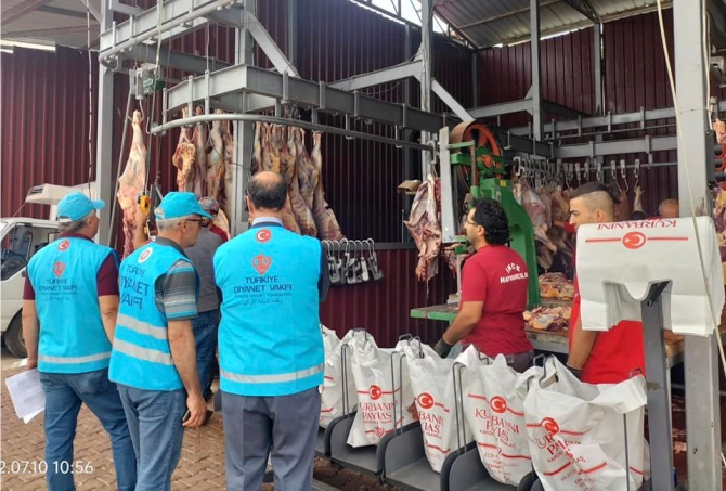 800-aileye-kurban-eti-ulastirildi2.jpg