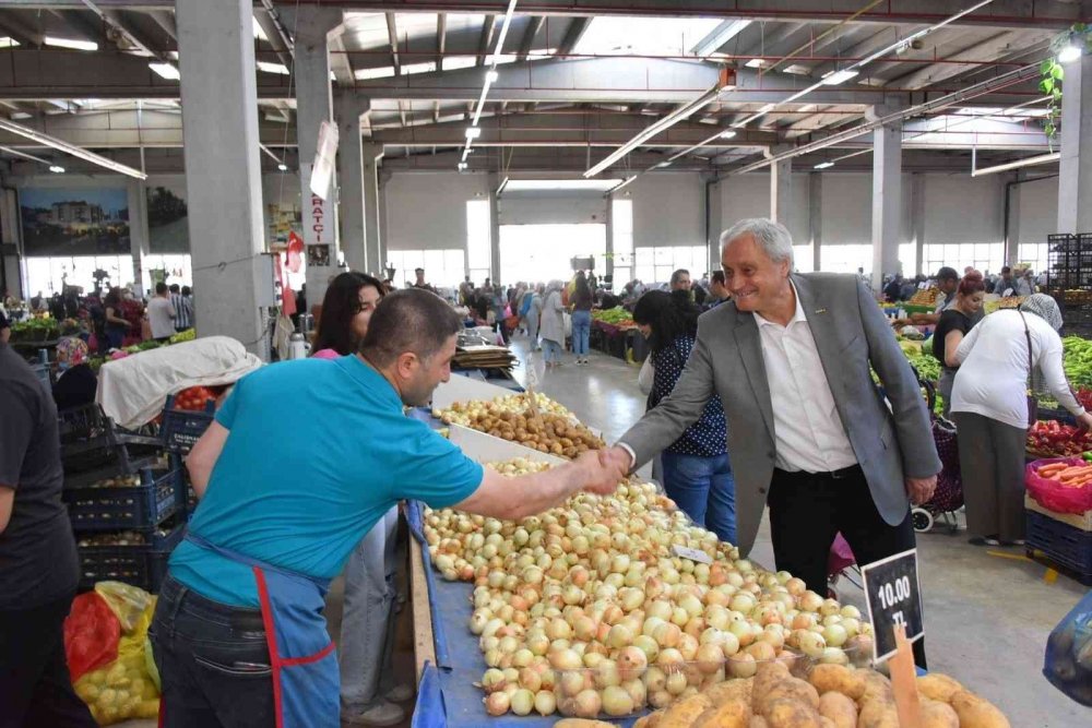 Başkan Bakkalcıoğlu’ndan kapalı pazara ziyaret