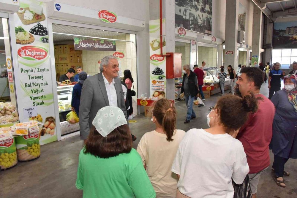 Başkan Bakkalcıoğlu’ndan kapalı pazara ziyaret