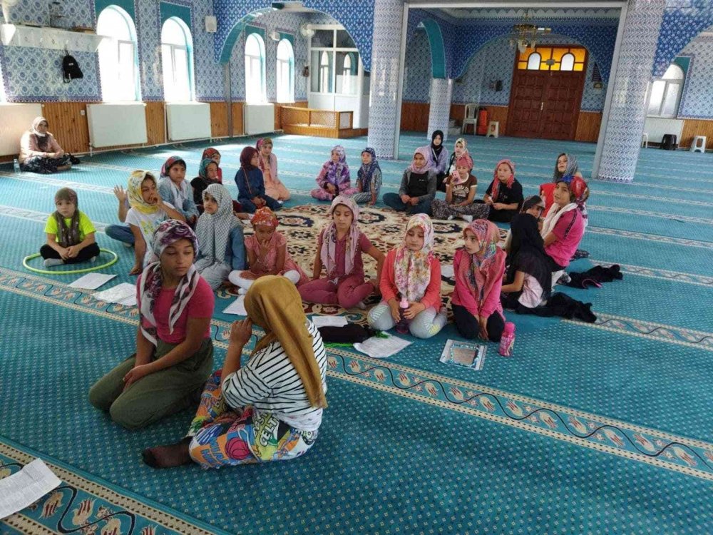 Çocuklarla Camide Bir Gün projesi