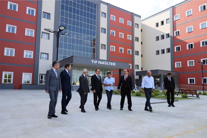 tip-fakultesi-ogrencilerini-bekliyor1.jpg