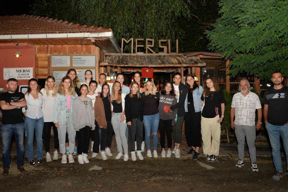 Belediye Başkanı Mehmet Talat Bakkalcıoğlu genç sporculara yeni sezonda başarılar diledi