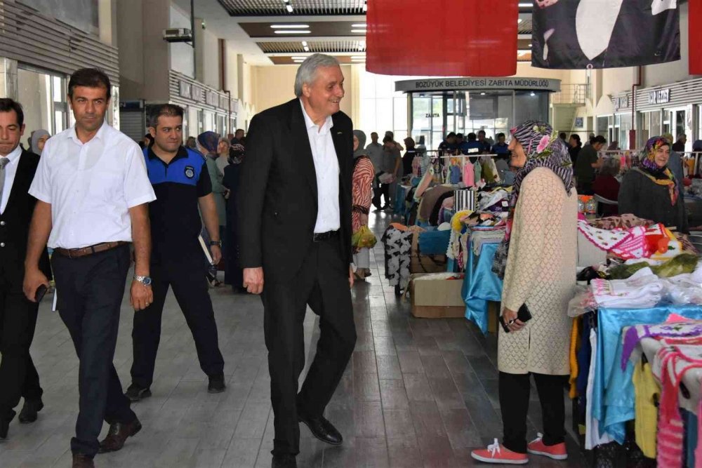 Başkan Bakkalcıoğlu aşure ikramına katıldı