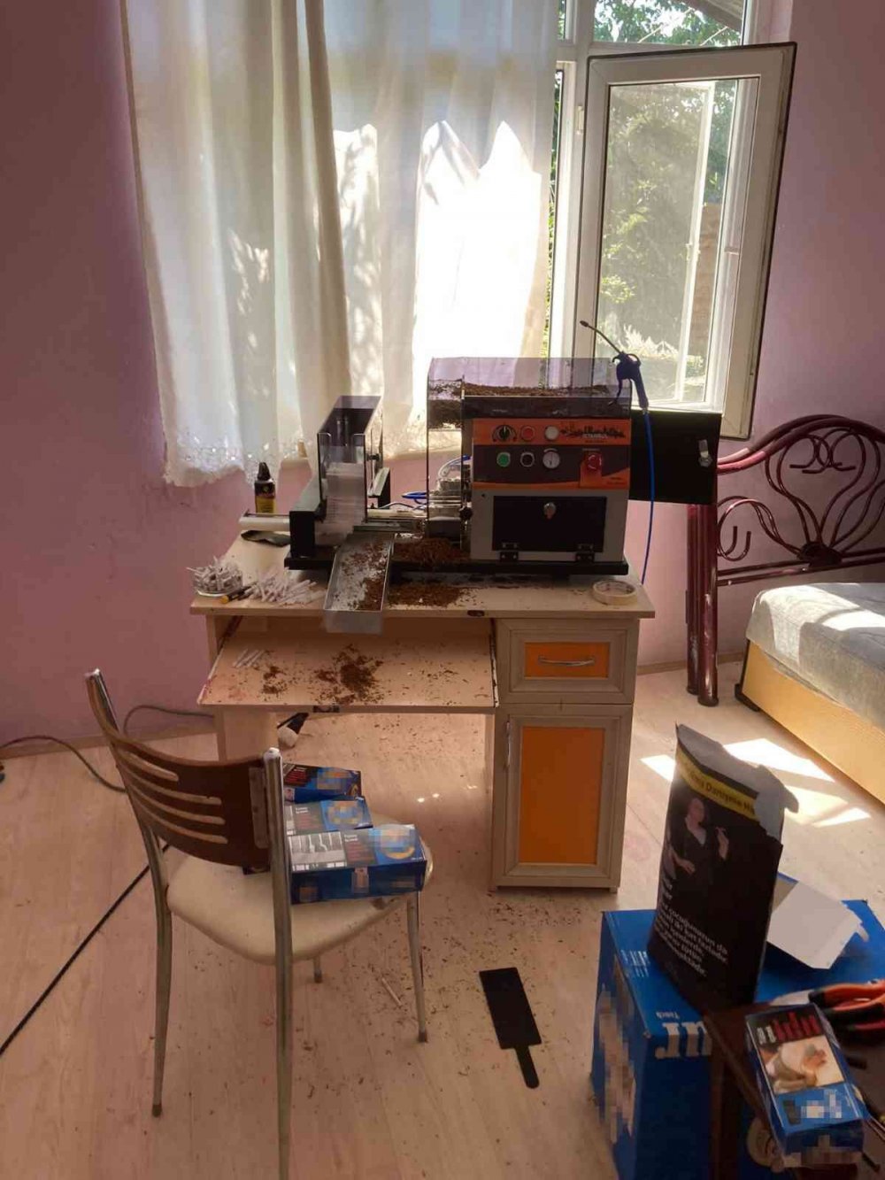 Jandarmadan uyuşturucu ve kaçak sigara operasyonu