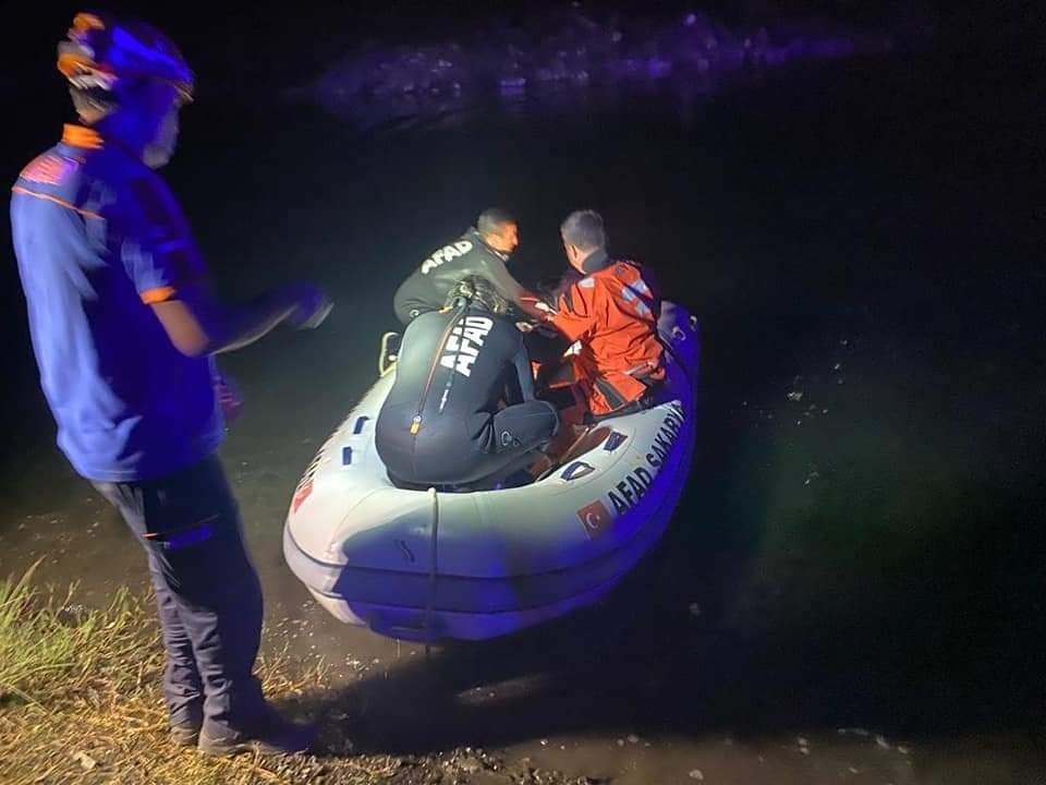 Serinlemek için girdiği göletten cansız bedeni çıktı