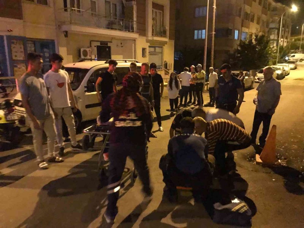 Seyir halindeki motosiklet devrildi