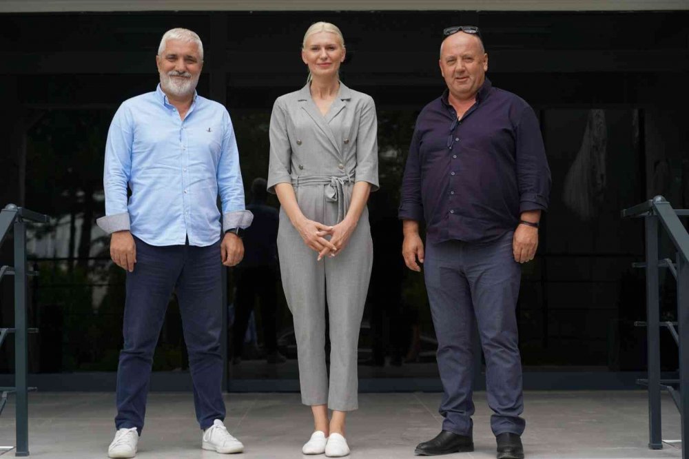 Başkan V. Subaşı fabrikaları ziyaret etti