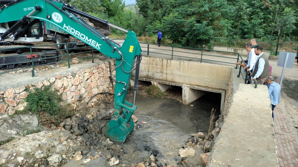 Dalakdere DSİ tarafından temizlendi