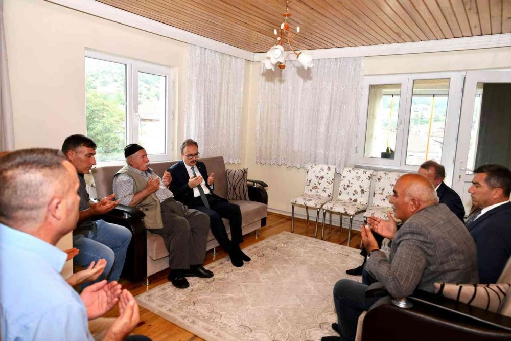 Vali Kızılkya’nın şehit ailelerine ziyareti devam ediyor