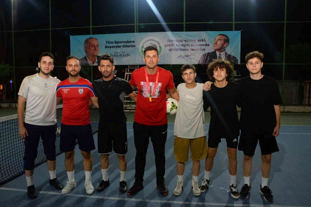 Ayak Tenisi Turnuvasında şampiyonlar belli oldu