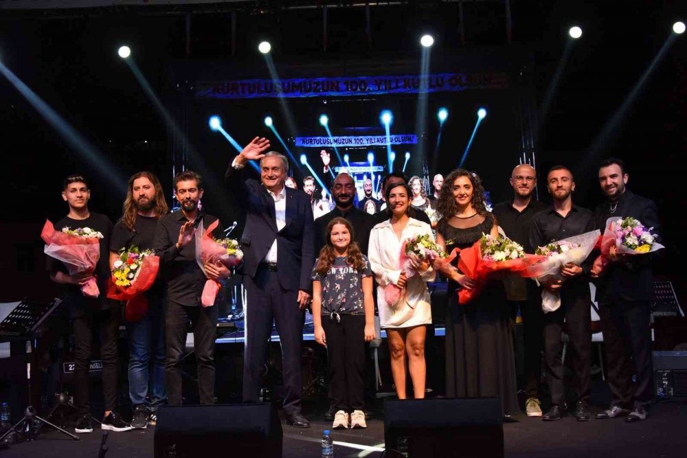 30 Ağustos’ta Atatürk Oratoryosu “Sen Başla, Bitiren Bulunur” sahnelendi