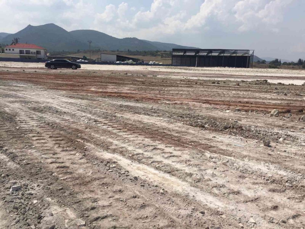 Osmaneli’nde yılların çöp alanı yeşil alana dönüşüyor