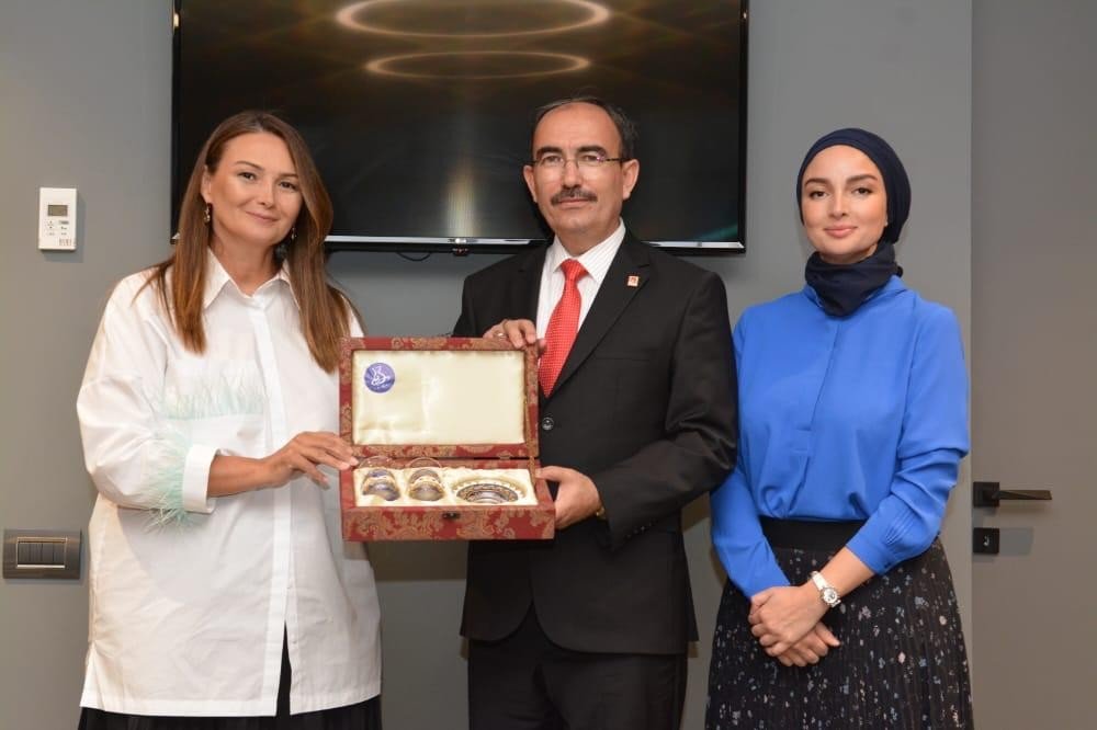 Azerbaycanlı öğrenciler hakkında bilgi alışverişi yapıldı