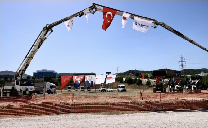 akgun-seramik-osmanelinde-temel-atti1.jpg