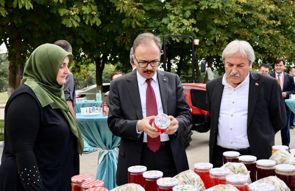 Vali Kızılkaya, 34. Ulusal Tarım Mekanizasyon ve Enerji Kongresi’nin açılışına katıldı