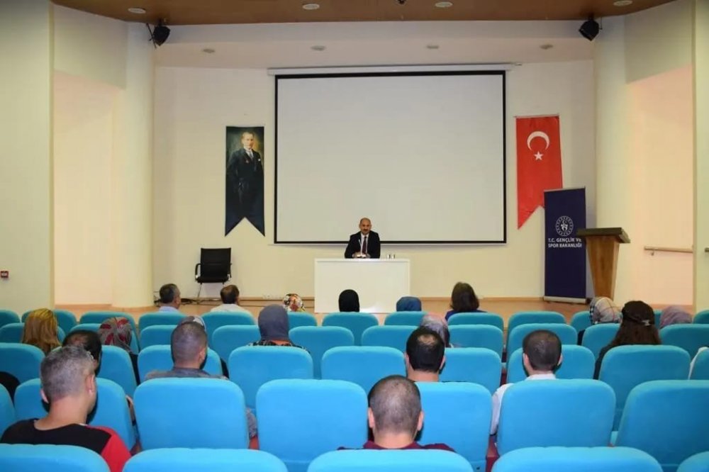 Yurt görevlileri ile değerlendirme toplantısı