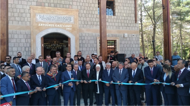 ertugrulgazi-camii-acildi2.jpg