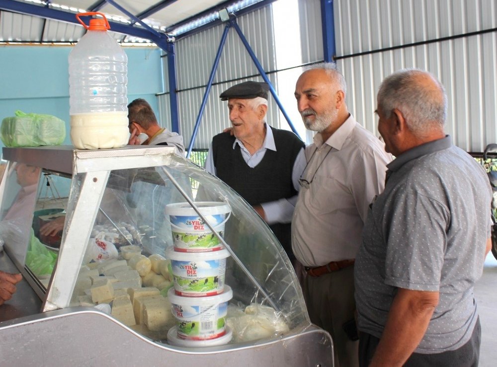 Başkan Kepez, pazarcılarla bir araya geldi