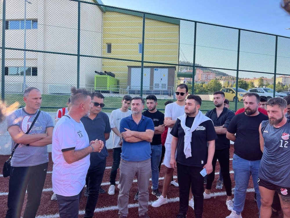 Belekoma Tayfa taraftar grubundan zorlu maç öncesi takıma tam destek