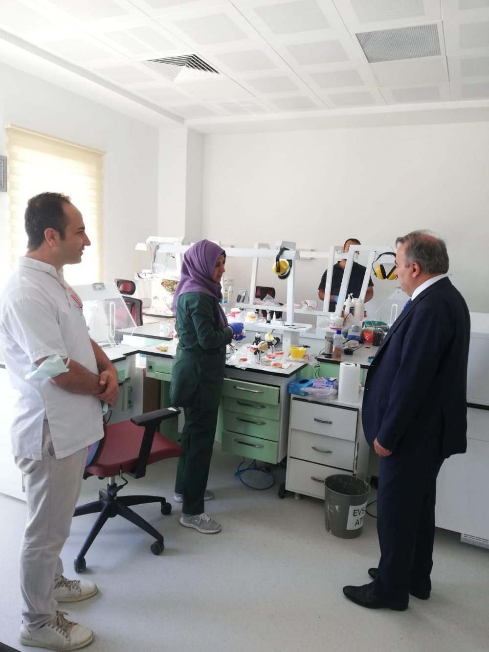 Kaymakam Öztürk, Bozüyük Ağız ve Diş Sağlığı Merkezi’ni ziyaret etti