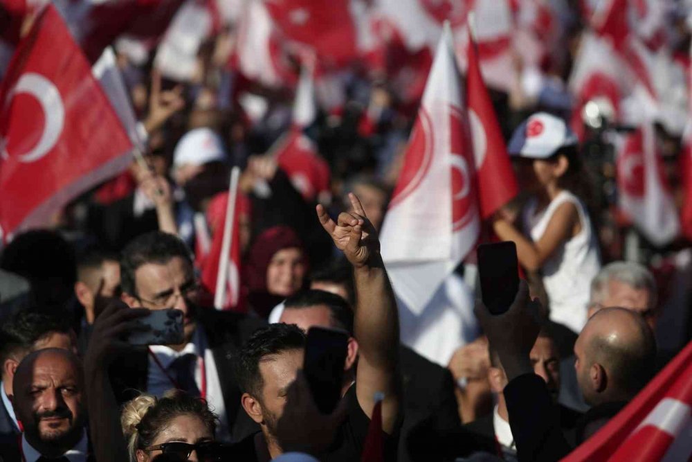 MHP Lideri Bahçeli: “HDP ile koalisyon kurmak PKK’ya bakanlık vermektir”