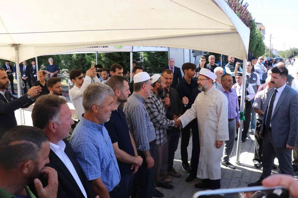 Şehit Kaymakam’ın babası son yolculuğuna uğurlandı