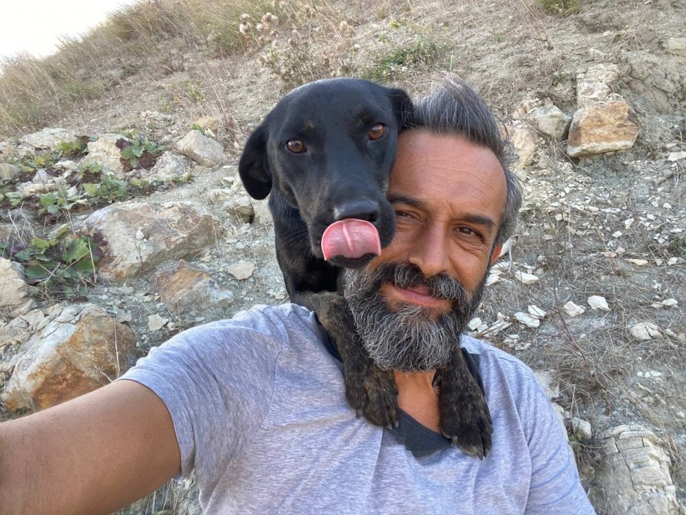 Böyle sevgi görülmedi her gün peşinden yüzlercesi koşuyor