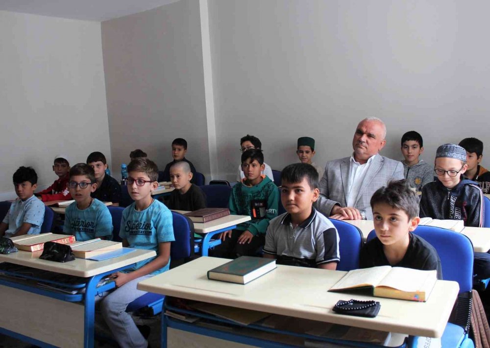 Müftü Erhun’dan Hafızlık Kur’an Kursuna ziyaret