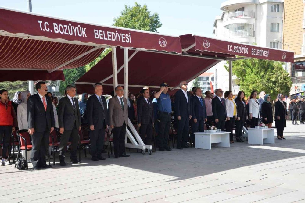 Bozüyük'te İlköğretim Haftası kutlandı