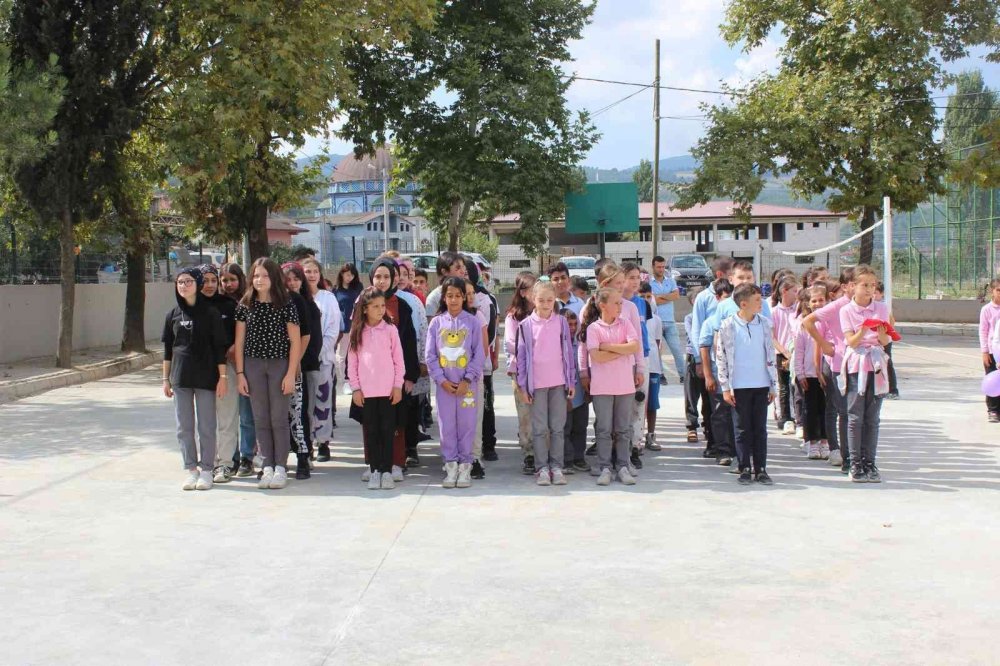 Kaymakam Ünal ve Başkan Şahin öğrencilerin heyecanına ortak oldu