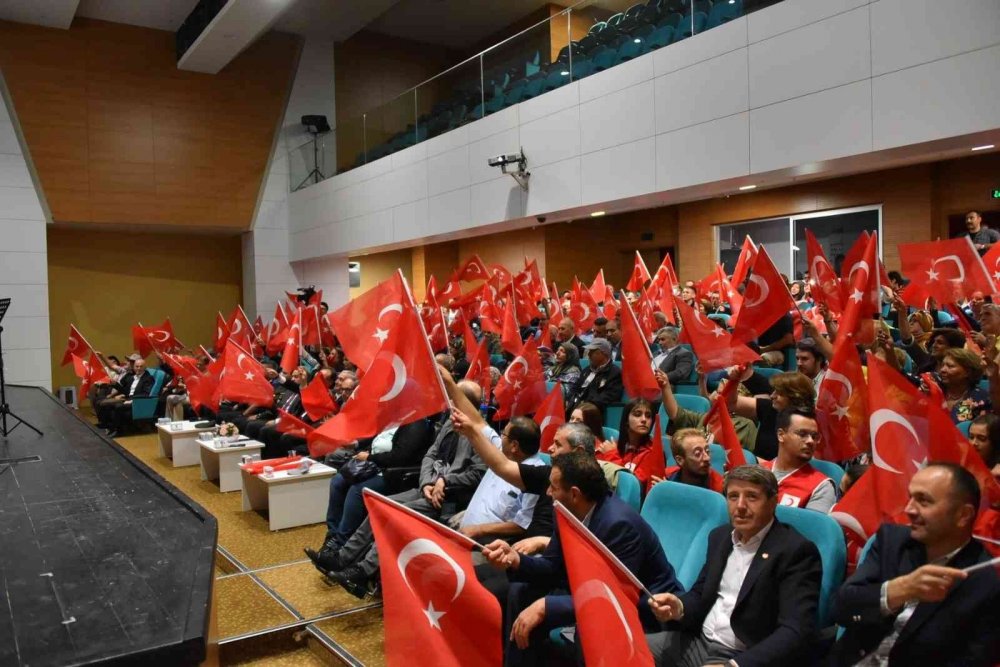 Bozüyük’te Gaziler Günü programına yoğun ilgi gördü