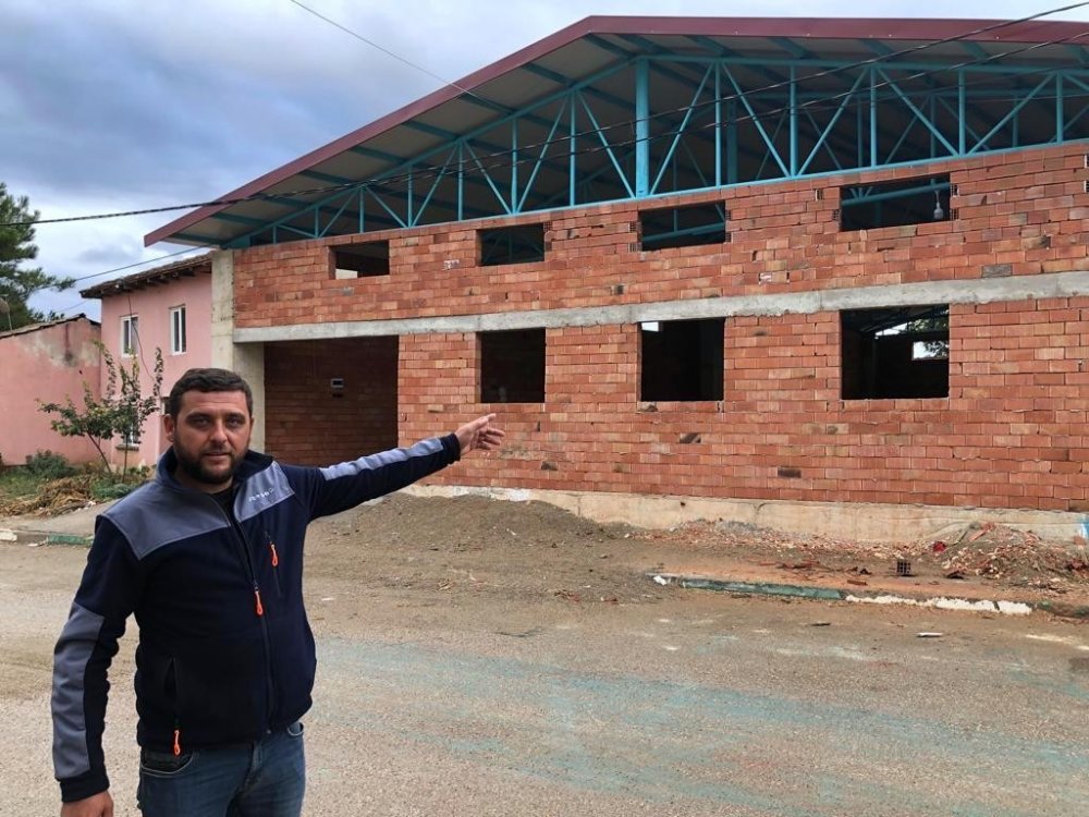 Bu köyde yeni yapılan düğün salonu için para alınmayacak