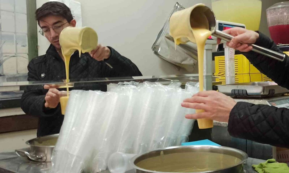 Havalar birden soğudu boza satışları arttı