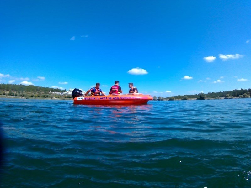 Pelitözü Göleti'nde kurtarma tatbikatı
