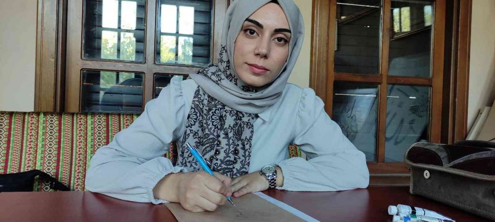 En güzel yazıları altınla süslüyor