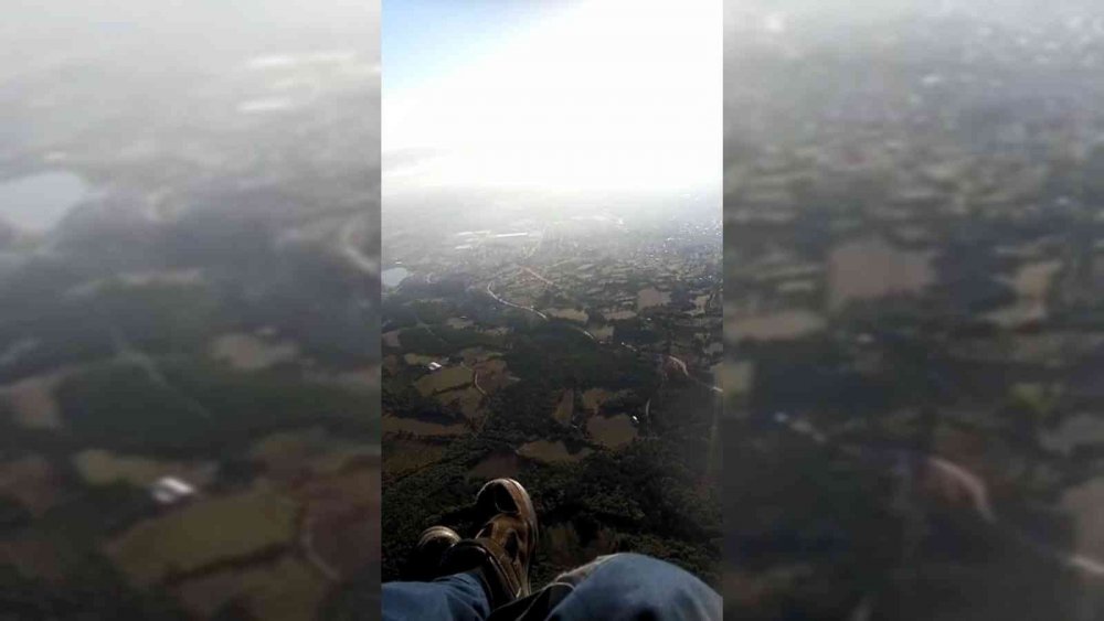 İşyerine paraşütle indi