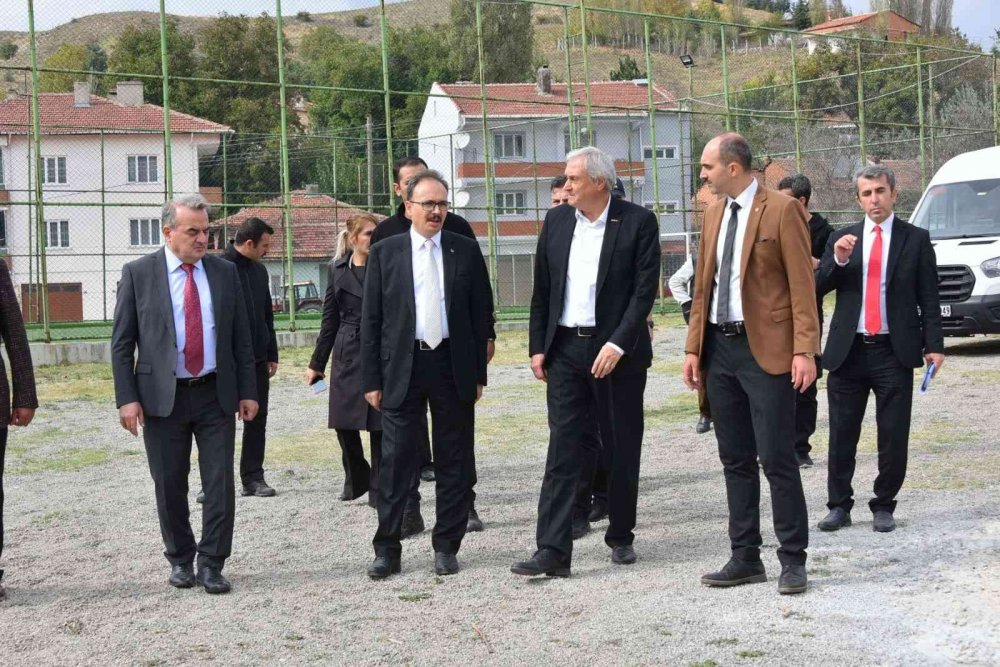 Çalışmaları incelediler