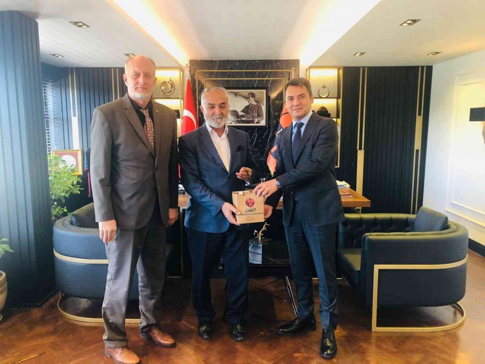 Başkan Kepez, Akyazı’dan ilçe giriş yollarının düzenlenmesini istedi