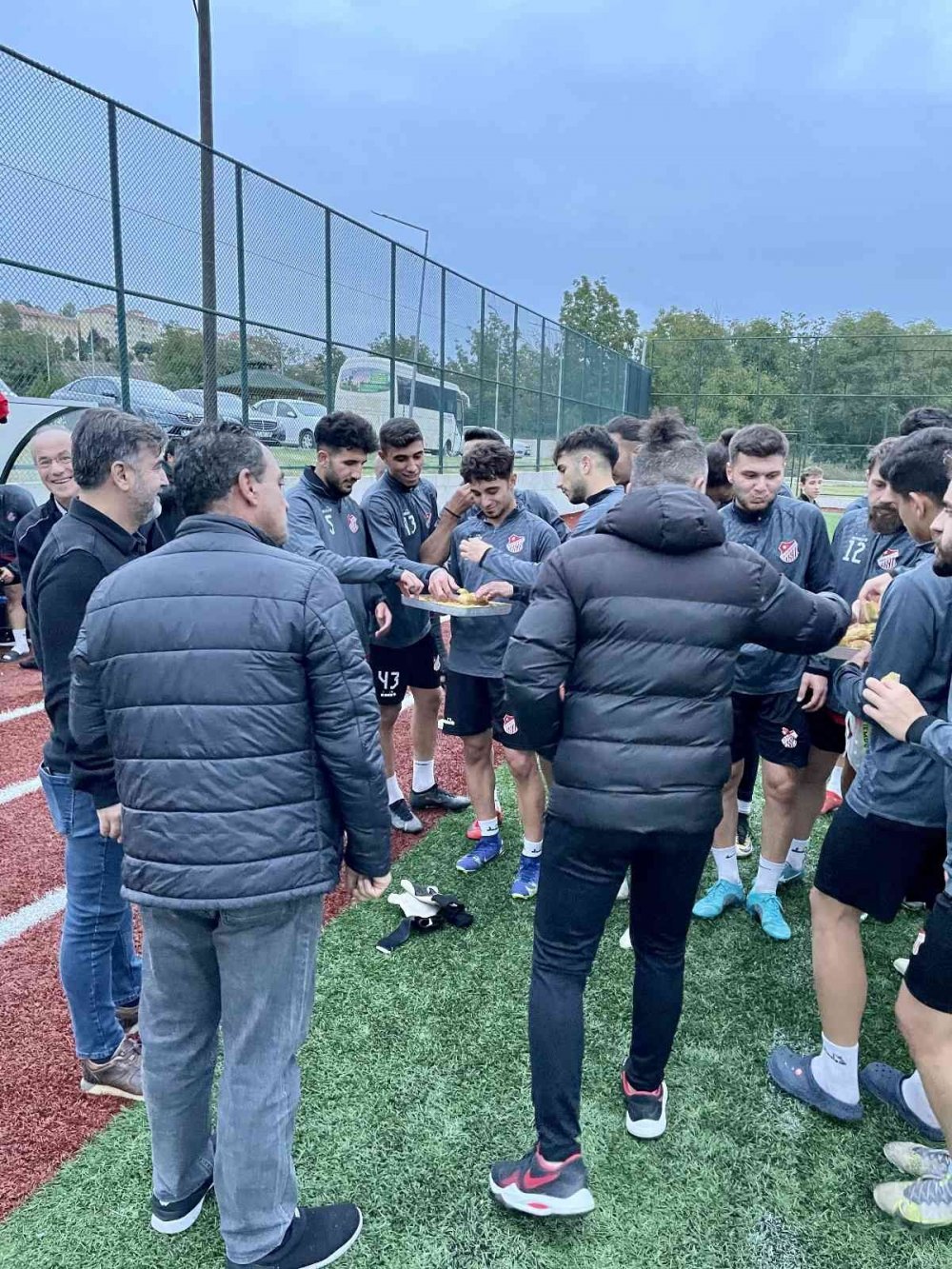 Bilecik 1969 Spor Kulübü zorlu İstanbul deplasmanı öncesi son antrenmanına çıktı