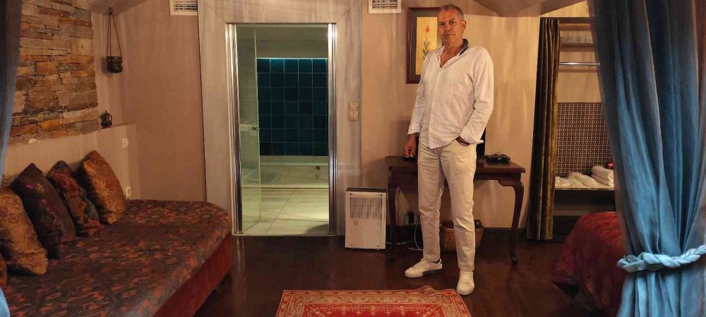 Otel odalarına Türk hamamı yaptı turistler akın ediyor