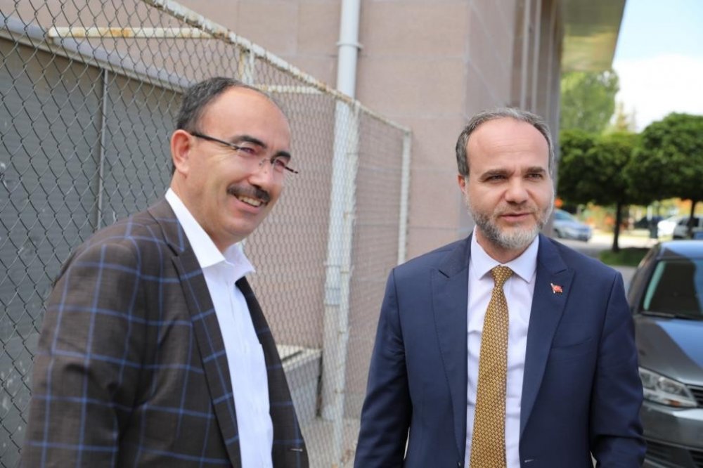 Rektör Beydemir: "Üniversiteler ürettikleri katma değerle bulundukları bölgeye katkı sağlıyor"