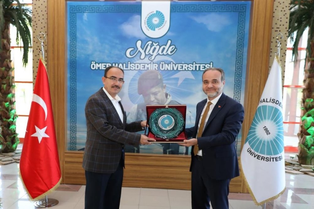 Rektör Beydemir: "Üniversiteler ürettikleri katma değerle bulundukları bölgeye katkı sağlıyor"