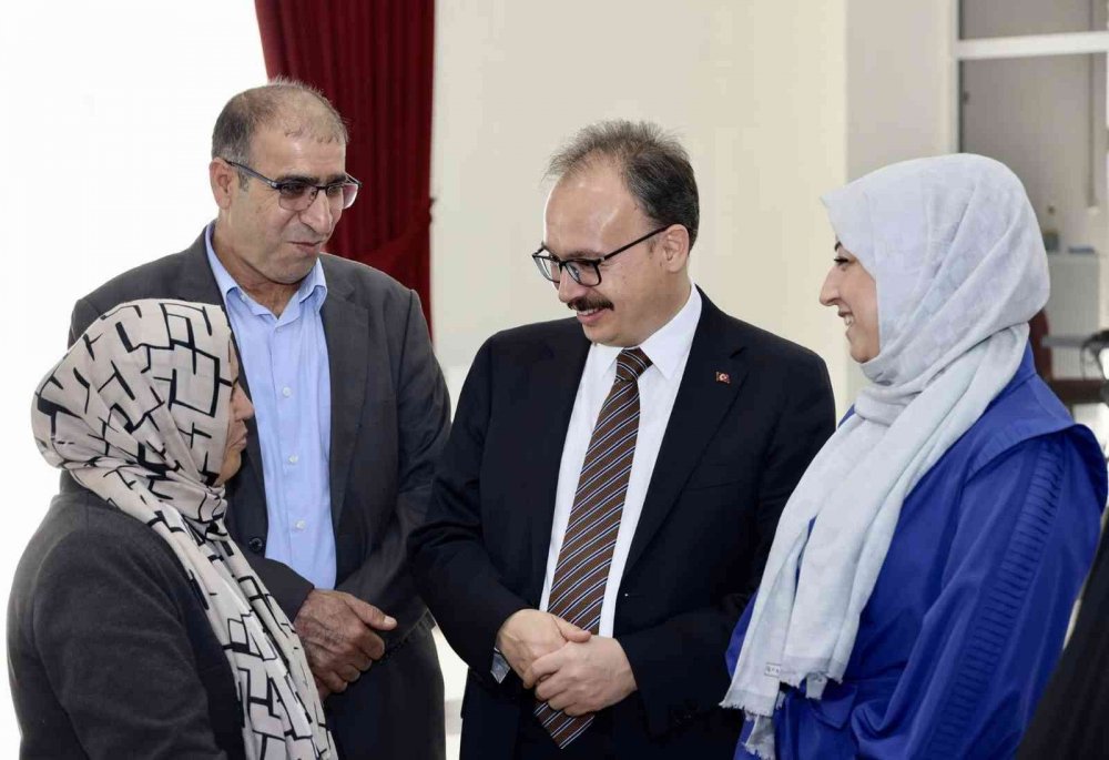 Vali, şehitler için düzenlenen mevlid-i şerife katıldı