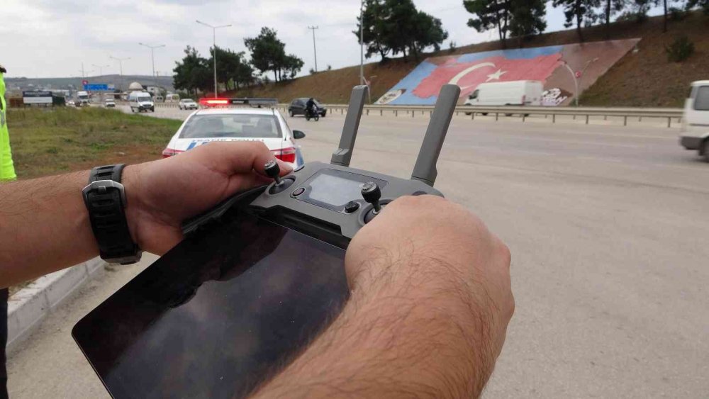 Dron destekli trafik uygulamasında sürücülere ceza yağdı