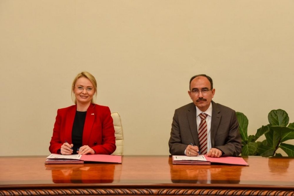 İhtiyaç sahibi öğrenciler için 'Kızılay Butik'