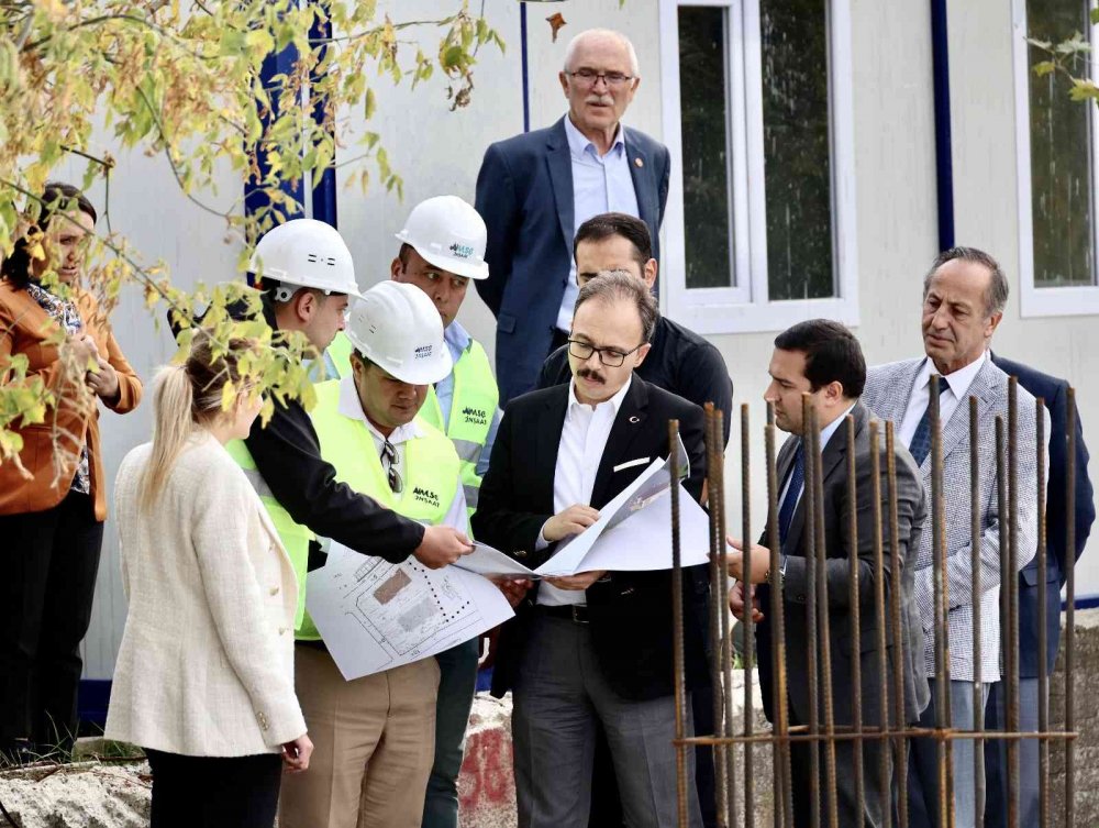 Vali Kızılkaya yapımına başlanan 2 okulda incelemelerde bulundu