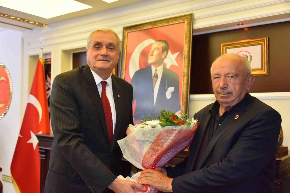 Başkan Bakkalcıoğlu’na “Muhtarlar Günü” ziyareti