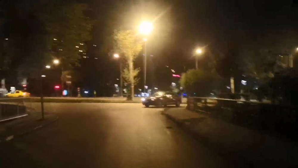 Uygulama noktasında polisi gören sürücü böyle kaçtı