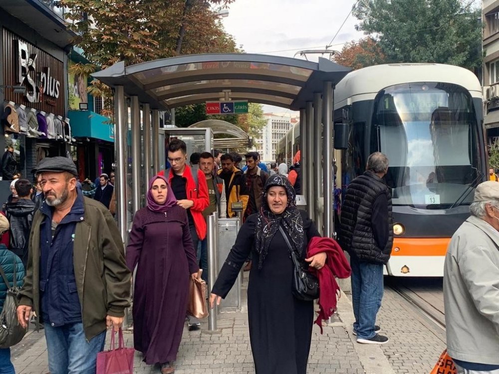 “Türkiye Kart” uygulamasına 65 yaş üstü vatandaşlardan tam destek