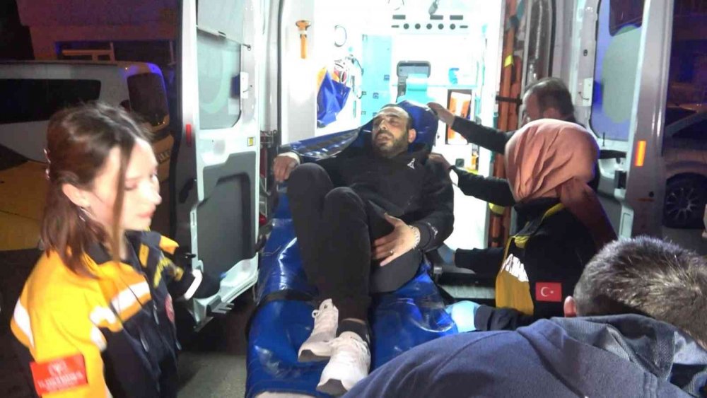 Evinde tartıştığı arkadaşı tarafından vuruldu